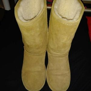 Bearpaw Boots